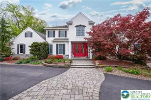 4450 Pond View Ct, Bethlehem Township, PA 18020 - Photo 3