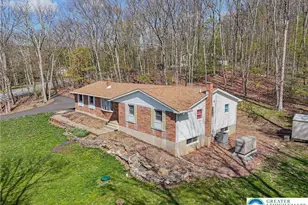 138 Darcy Dr, Chestnuthill Twp, PA 18353 - Photo 3