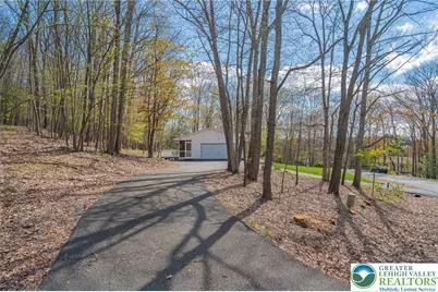 138 Darcy Drive, Chestnuthill Twp, PA 18353 - Photo 7