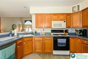 384 5th St, Northampton Boro, PA 18067 - Photo 5