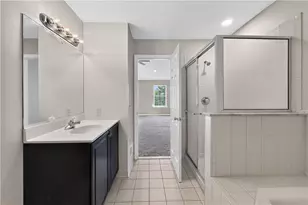 224 Park Ridge Dr, Forks Twp, PA 18040 - Photo 23