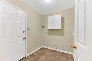224 Park Ridge Dr, Forks Twp, PA 18040 - Photo 17