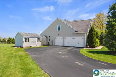 2255 Redwood Drive, North Whitehall Township, PA 18080 - Photo 9
