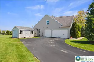 2255 Redwood Dr, North Whitehall Township, PA 18080 - Photo 9