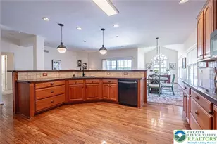 5010 Valley Stream Ln, Lower Macungie Township, PA 18062 - Photo 15