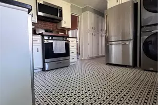 743 6th St, Whitehall Township, PA 18052 - Photo 17