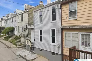 941 Pine St, Allentown City, PA 18102 - Photo 3