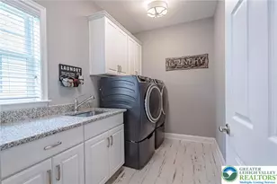 3717 Loyal Ln, Easton, PA 18045 - Photo 23