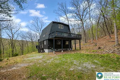 207 Bunsen Court, Middle Smithfield, PA 18302 - Photo 1