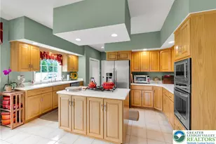 1860 Rosewood Dr, Hanover Twp, PA 18017 - Photo 11
