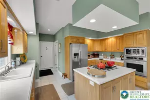 1860 Rosewood Dr, Hanover Twp, PA 18017 - Photo 9