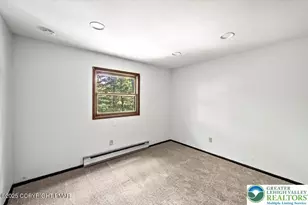6061 Decker Rd, Bushkill, PA 18324 - Photo 17