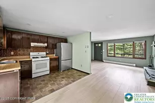 6061 Decker Rd, Bushkill, PA 18324 - Photo 9