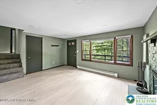 6061 Decker Rd, Bushkill, PA 18324 - Photo 7