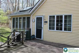 160 White Oak Dr, Penn Forrest, PA 18229 - Photo 5