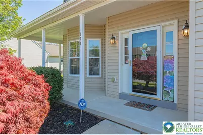 228 McNair Circle, Allen Township, PA 18067 - Photo 9