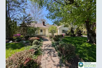 133 N Fairview Street, Nazareth Boro, PA 18064 - Photo 1