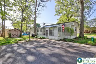 372 Black Oak Ln, Moore Township, PA 18014 - Photo 1