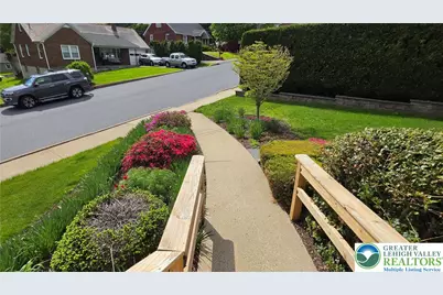 142 E North Street, Nazareth Boro, PA 18064 - Photo 17