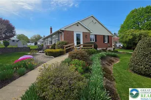 142 E North St, Nazareth Boro, PA 18064 - Photo 7