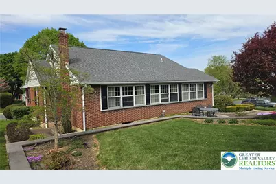 142 E North Street, Nazareth Boro, PA 18064 - Photo 9
