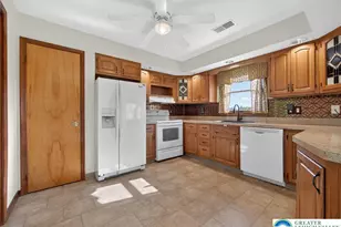 7098 Limerick Square, Bethlehem City, PA 18017 - Photo 7