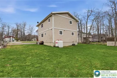1117 Knollwood Drive, Coolbaugh Twp, PA 18466 - Photo 11