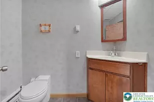 4004 Westview Dr, South Whitehall Township, PA 18104 - Photo 37
