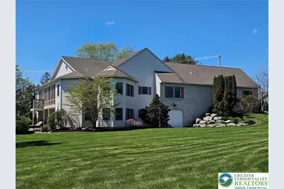 141 Clovershire Drive, Bushkill Twp, PA 18064 - Photo 5