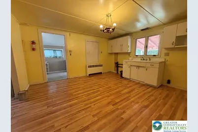 10 E Ruddle Street, Coaldale Boro, PA 18218 - Photo 11