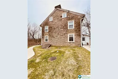 3465 Route 212 #2nd Floor Rear, Springfield Twp, PA 18081 - Photo 17