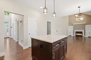 410 Ramblewood Dr, Forks Twp, PA 18040 - Photo 21