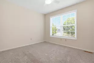 410 Ramblewood Dr, Forks Twp, PA 18040 - Photo 43