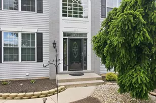 410 Ramblewood Dr, Forks Twp, PA 18040 - Photo 3
