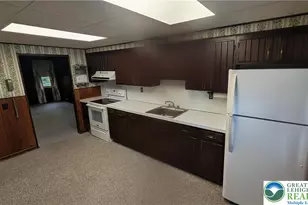 3722 Mountain View Dr, Lehigh Township, PA 18038 - Photo 7