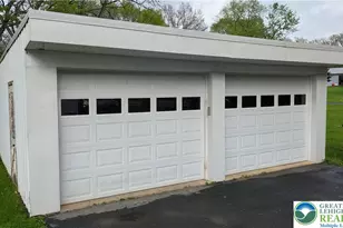 3722 Mountain View Dr, Lehigh Township, PA 18038 - Photo 3