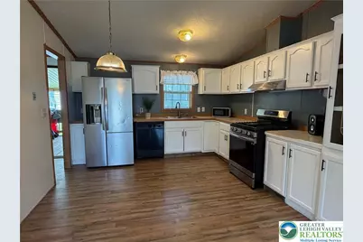 4 Briarwood Court N, East Allen Township, PA 18014 - Photo 7