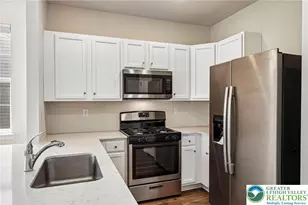 884 Still Waters Ln, Pennsburg Boro, PA 18073 - Photo 5