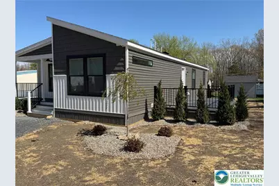 425 Upper Pmhe North Drive, East Stroudsburg, PA 18302 - Photo 3