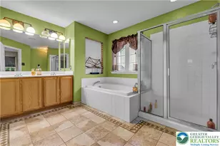 1535 Ciara Dr, Hanover Twp, PA 18017 - Photo 33