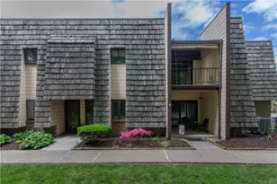 1031 Village Round, Lower Macungie Township, PA 18106 - Photo 3