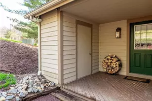 412 Hickory Dr, Pocono Twp, PA 18372 - Photo 37