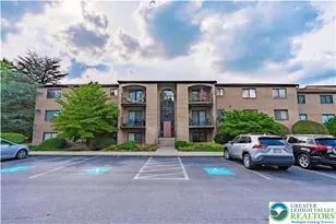 897 Cold Spring Rd, Allentown City, PA 18103 - Photo 1