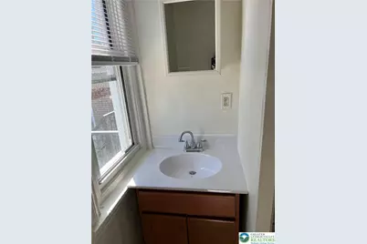 136 E Bushkill Street #4, Easton, PA 18042 - Photo 5