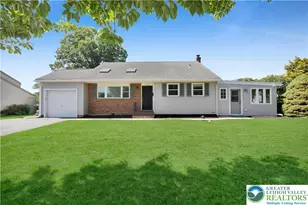 2049 Vista Dr, Bethlehem City, PA 18018 - Photo 1