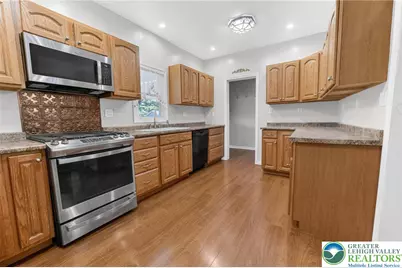 515 Roseto Avenue, Roseto, PA 18013 - Photo 3
