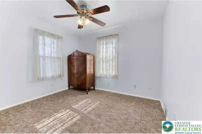 515 Roseto Avenue, Roseto, PA 18013 - Photo 17