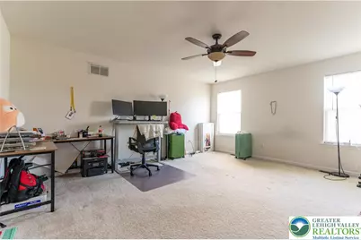 940 King Way, Upper Macungie Township, PA 18031 - Photo 19