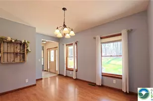 5709 Fox Ln, Emmaus Boro, PA 18049 - Photo 11