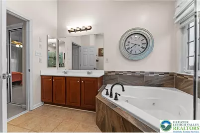 6991 Tuscany Drive, Lower Macungie Township, PA 18062 - Photo 21